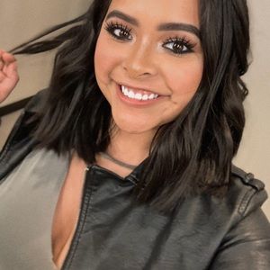 Meet your Posher, Jasmine